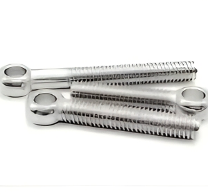 Articulated eye bolt